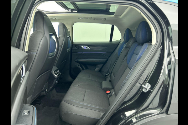 Lynk & Co 01 1.5 261pk PHEV | Panoramadak | Navigatie | Apple Carplay/Android Auto | Adaptive Cruise Control | Parkeersensoren | Virtual Cockpit | Ledverlichting | Lane Assist | Side Assist | Climate Control