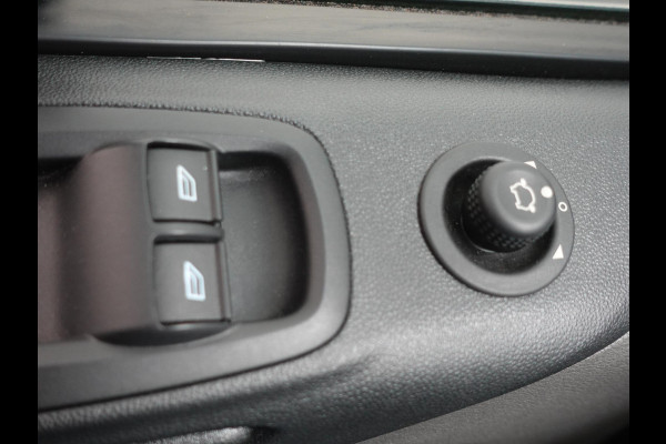 Ford Transit Custom 300 2.0 TDCI L2H1 Trend Dubbele Cabine Airco| Bluetooth| Navi| Trekhaak|