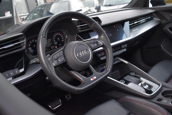 Audi A3 Sportback 35 TFSI S edition Pano Kuip Lane B&O Trekhaak Leder