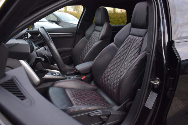 Audi A3 Sportback 35 TFSI S edition Pano Kuip Lane B&O Trekhaak Leder