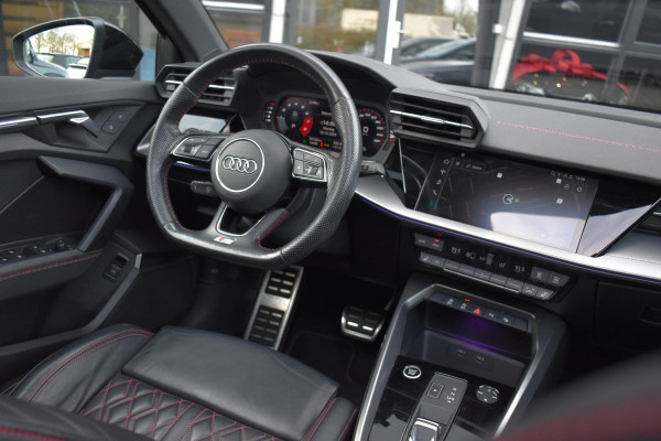 Audi A3 Sportback 35 TFSI S edition Pano Kuip Lane B&O Trekhaak Leder