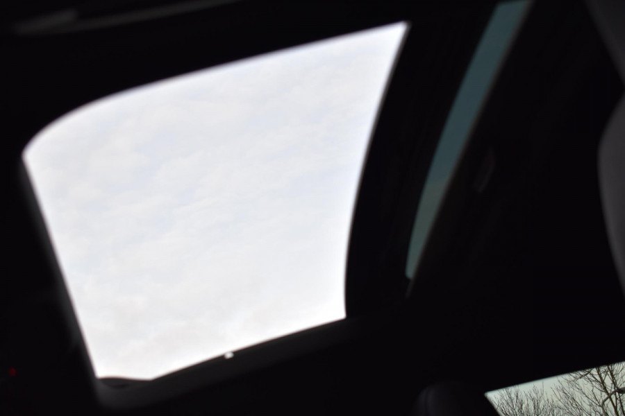 Audi A3 Sportback 35 TFSI S edition Pano Kuip Lane B&O Trekhaak Leder