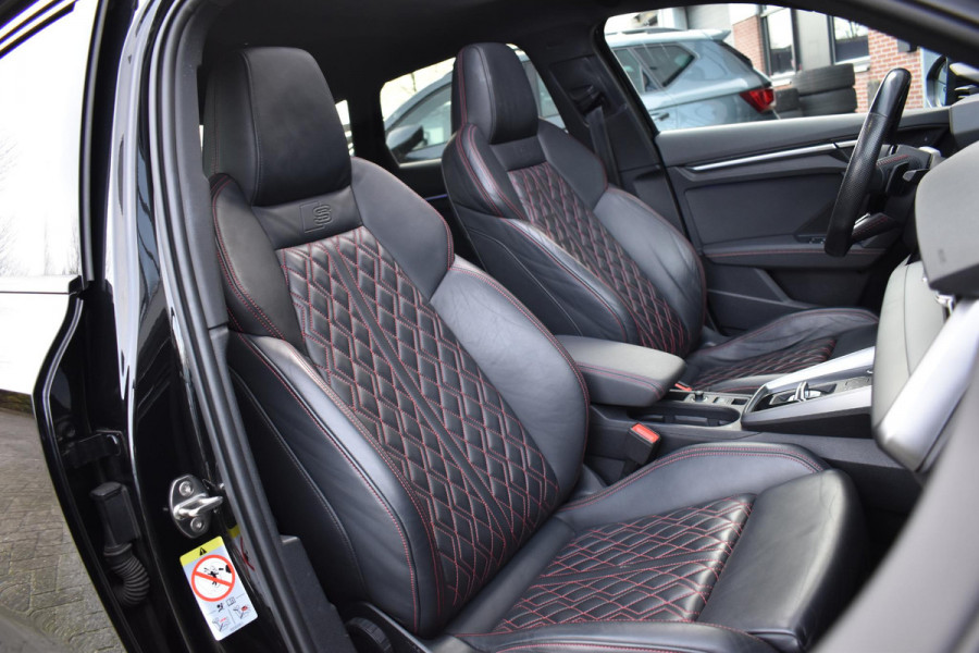 Audi A3 Sportback 35 TFSI S edition Pano Kuip Lane B&O Trekhaak Leder