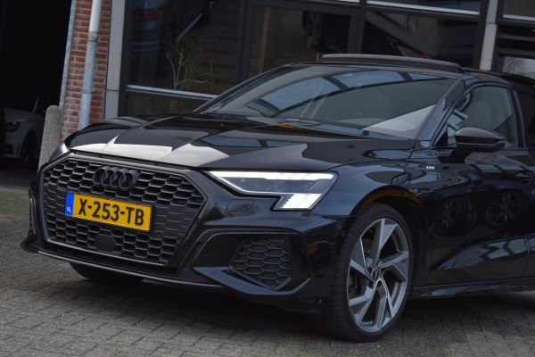 Audi A3 Sportback 35 TFSI S edition Pano Kuip Lane B&O Trekhaak Leder