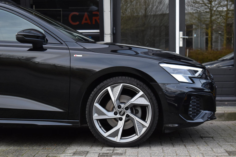 Audi A3 Sportback 35 TFSI S edition Pano Kuip Lane B&O Trekhaak Leder