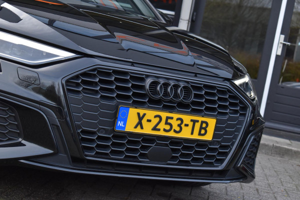 Audi A3 Sportback 35 TFSI S edition Pano Kuip Lane B&O Trekhaak Leder