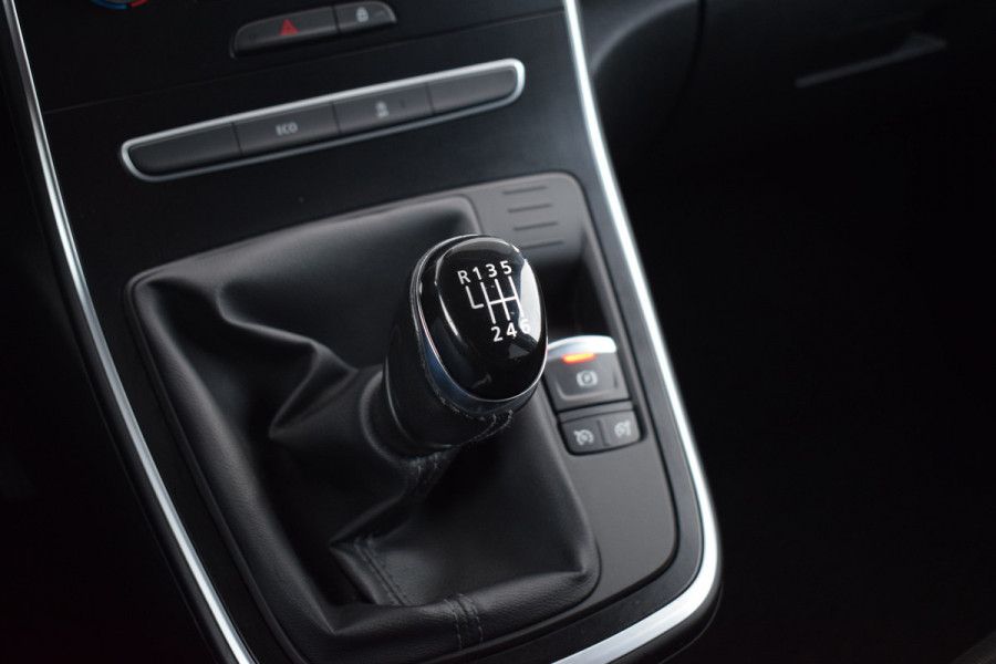 Renault Grand Scénic 1.2 TCe Zen 7 persoons | Trekhaak | Apple CarPlay | Cruise | Climate