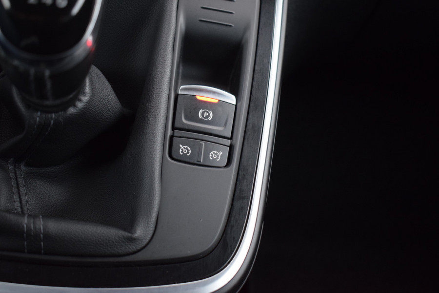 Renault Grand Scénic 1.2 TCe Zen 7 persoons | Trekhaak | Apple CarPlay | Cruise | Climate