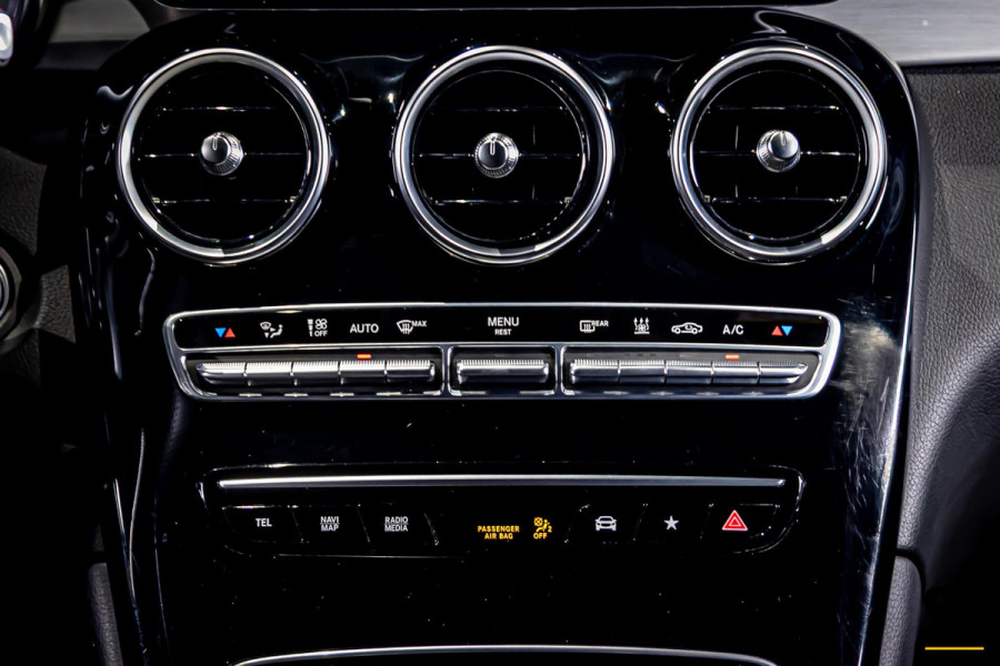 Mercedes-Benz GLC Coupé 300e 4MATIC Business Solution AMG|Pano|Cam|1eig