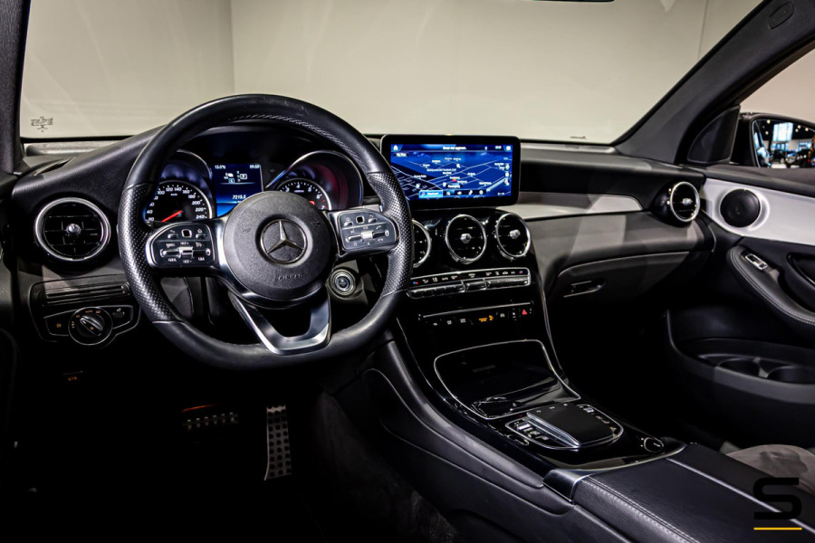 Mercedes-Benz GLC Coupé 300e 4MATIC Business Solution AMG|Pano|Cam|1eig