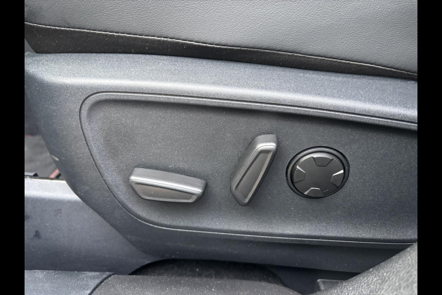 Ford Kuga 2.5 PHEV ST-Line X 243pk | Nieuw Model! | Adaptive Cruise control | AGR-stoelen | Winter Pack | Bang&Olufsen | 2.100 kg trekgewicht