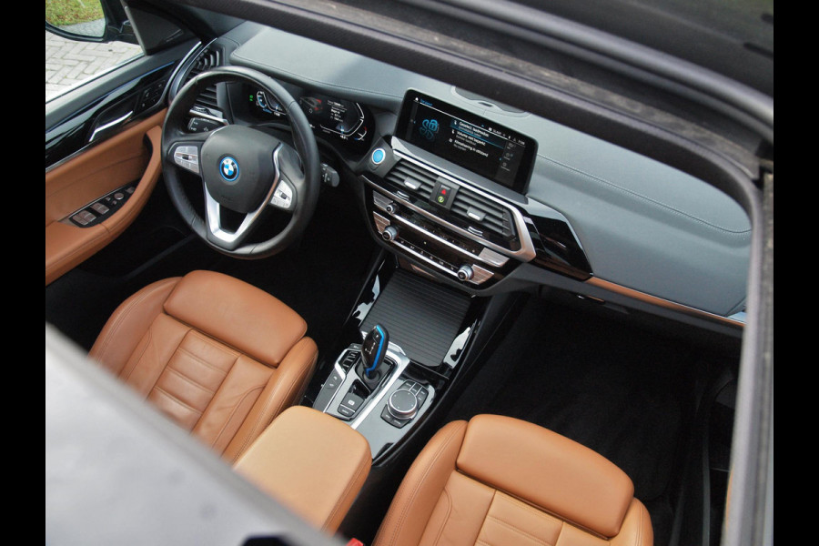 BMW iX3 High Executive 80 kWh | SOH 96% | Panoramadak | 360 Camera | Sfeerverlichting | Head-Up Display | Harman Kardon |