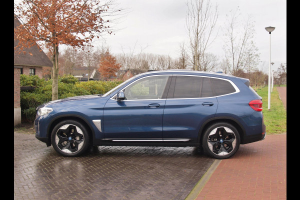 BMW iX3 High Executive 80 kWh | SOH 96% | Panoramadak | 360 Camera | Sfeerverlichting | Head-Up Display | Harman Kardon |