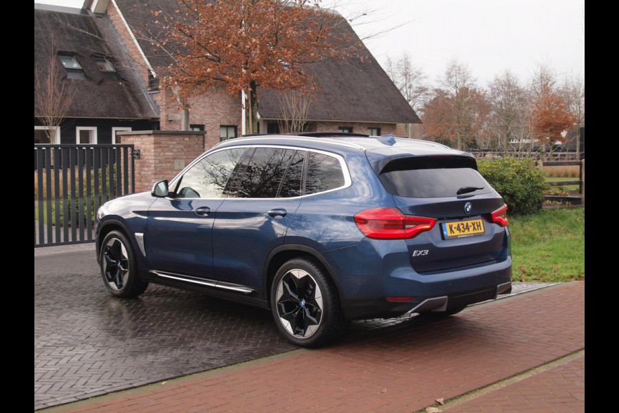 BMW iX3 High Executive 80 kWh | SOH 96% | Panoramadak | 360 Camera | Sfeerverlichting | Head-Up Display | Harman Kardon |