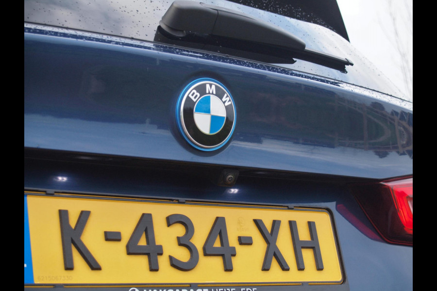 BMW iX3 High Executive 80 kWh | SOH 96% | Panoramadak | 360 Camera | Sfeerverlichting | Head-Up Display | Harman Kardon |