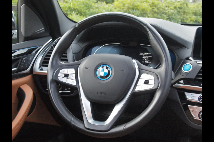 BMW iX3 High Executive 80 kWh | SOH 96% | Panoramadak | 360 Camera | Sfeerverlichting | Head-Up Display | Harman Kardon |