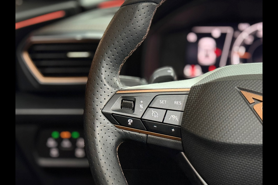 CUPRA Formentor 1.5 TSI Copper Edition | Pano | BEATS audio | Sportstoelen | Leder | 19' inch | Adaptive Cruise | Camera