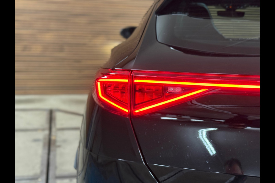 CUPRA Formentor 1.5 TSI Copper Edition | Pano | BEATS audio | Sportstoelen | Leder | 19' inch | Adaptive Cruise | Camera