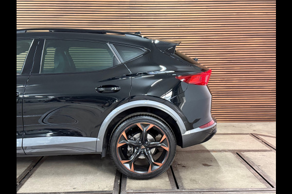 CUPRA Formentor 1.5 TSI Copper Edition | Pano | BEATS audio | Sportstoelen | Leder | 19' inch | Adaptive Cruise | Camera