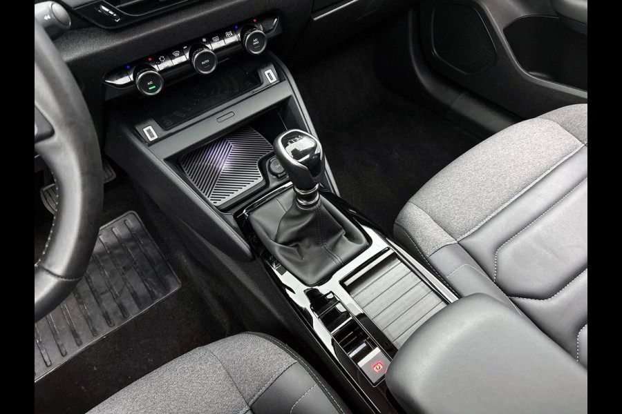 Citroën C4 1.2 Puretech Shine HEAD-UP | PANORAMADAK | CAMERA