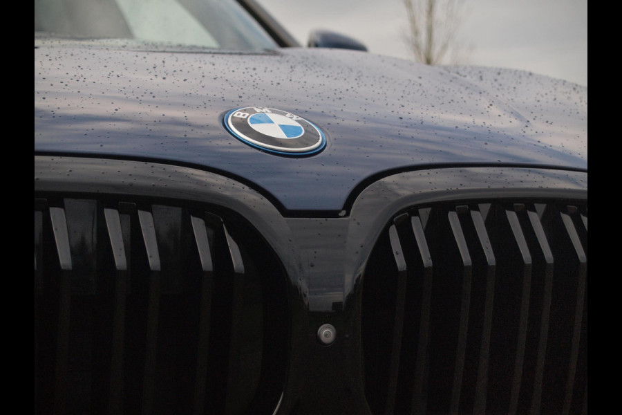 BMW iX3 High Executive 80 kWh | SOH 96% | Panoramadak | 360 Camera | Sfeerverlichting | Head-Up Display | Harman Kardon |