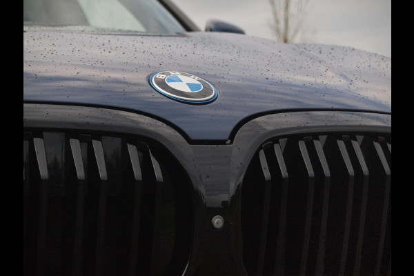 BMW iX3 High Executive 80 kWh | SOH 96% | Panoramadak | 360 Camera | Sfeerverlichting | Head-Up Display | Harman Kardon |