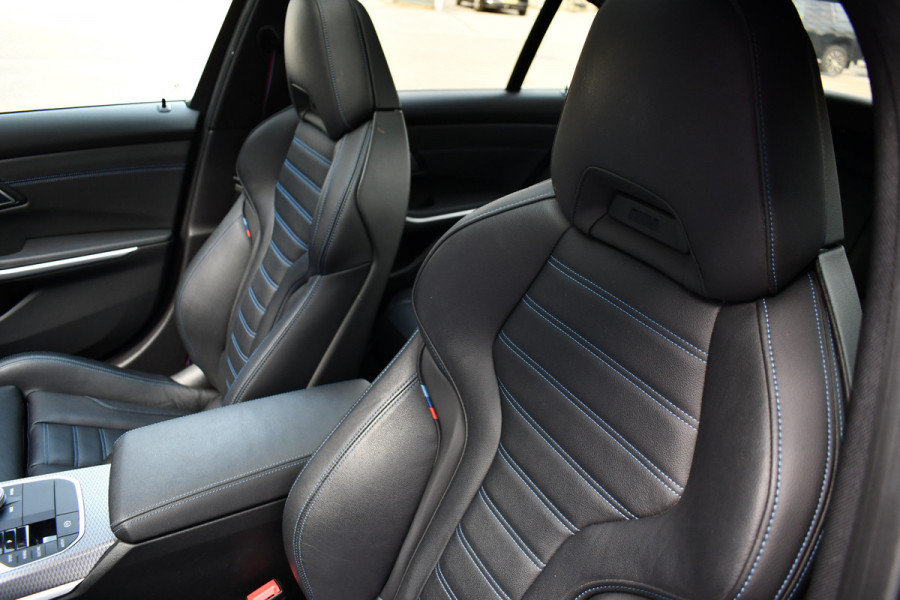 BMW 3-serie 330e xDrive M-Sport Pro Pano M-zetels ACC HUD 19inch El-klep