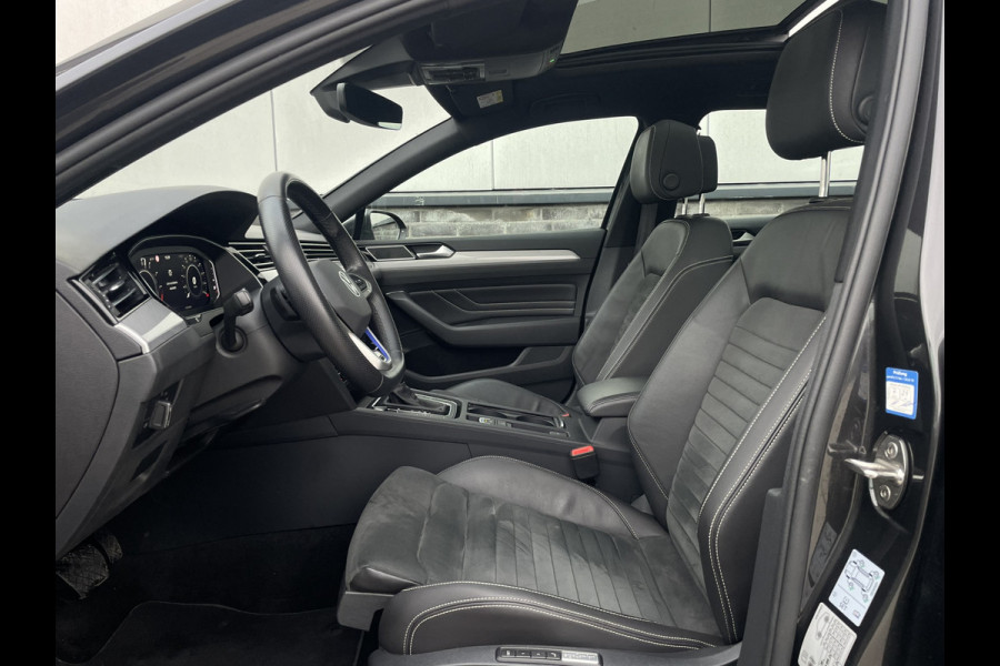 Volkswagen Passat Variant 1.4 TSI PHEV GTE Business | Pano | Elek. Trekhaak | Camera | Carplay | Navi | LED