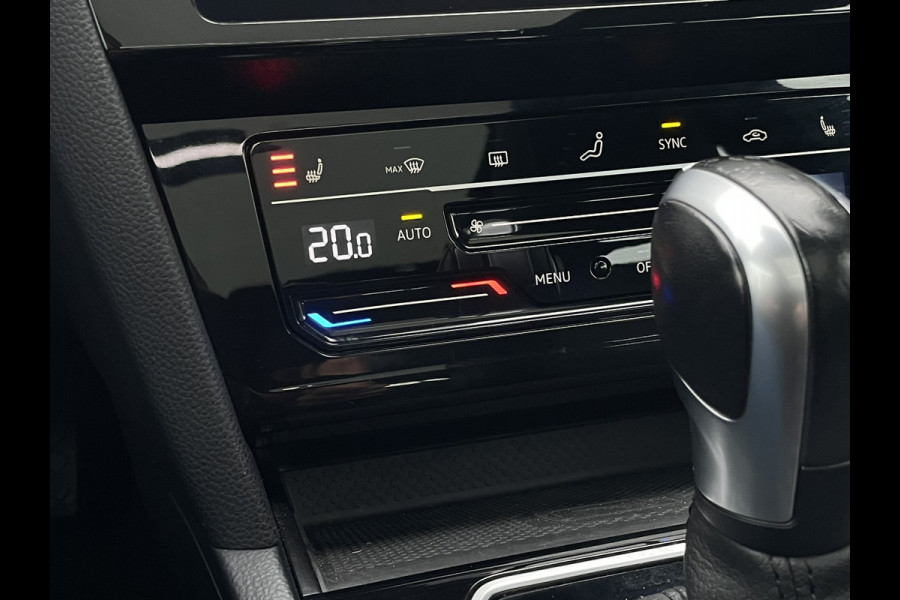 Volkswagen Passat Variant 1.4 TSI PHEV GTE Business | Pano | Elek. Trekhaak | Camera | Carplay | Navi | LED