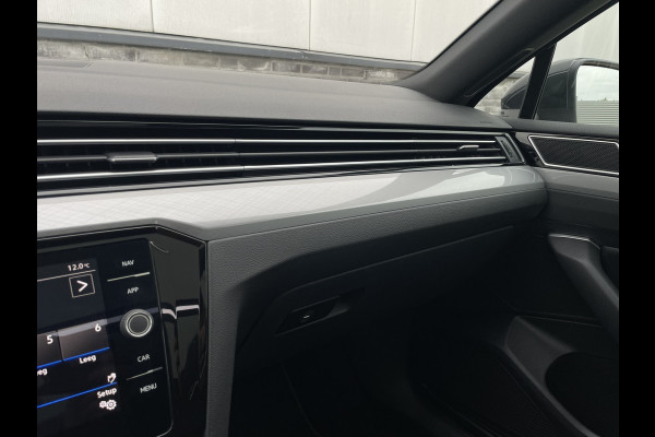 Volkswagen Passat Variant 1.4 TSI PHEV GTE Business | Pano | Elek. Trekhaak | Camera | Carplay | Navi | LED
