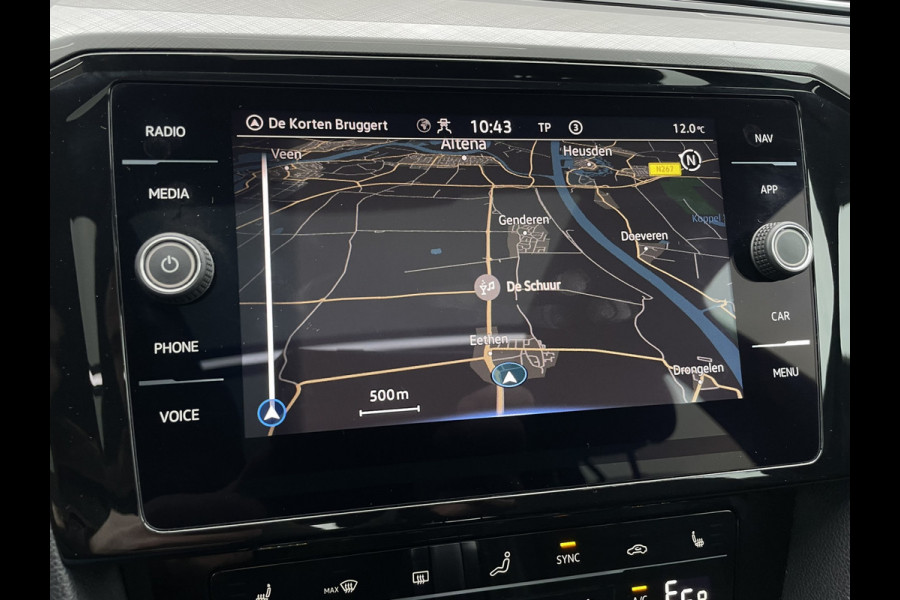 Volkswagen Passat Variant 1.4 TSI PHEV GTE Business | Pano | Elek. Trekhaak | Camera | Carplay | Navi | LED