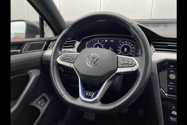 Volkswagen Passat Variant 1.4 TSI PHEV GTE Business | Pano | Elek. Trekhaak | Camera | Carplay | Navi | LED