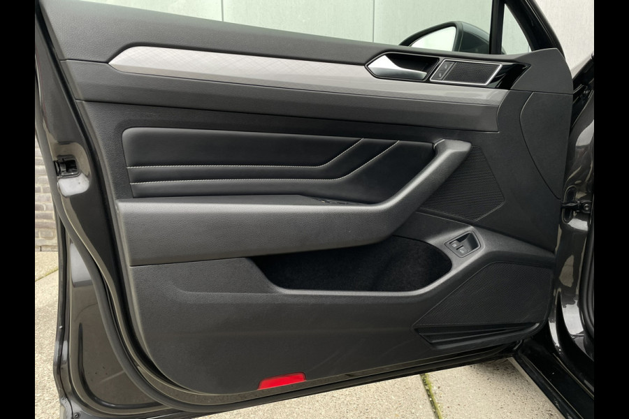 Volkswagen Passat Variant 1.4 TSI PHEV GTE Business | Pano | Elek. Trekhaak | Camera | Carplay | Navi | LED