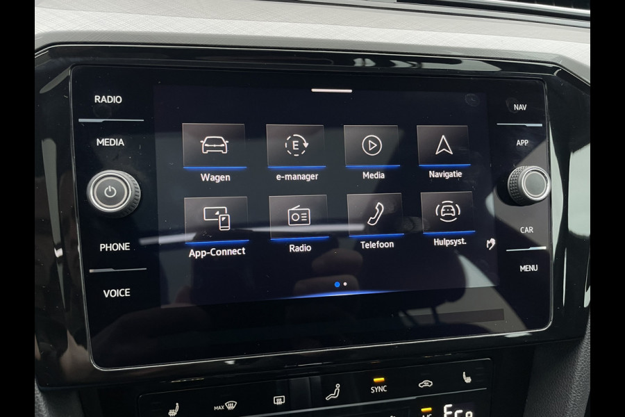 Volkswagen Passat Variant 1.4 TSI PHEV GTE Business | Pano | Elek. Trekhaak | Camera | Carplay | Navi | LED