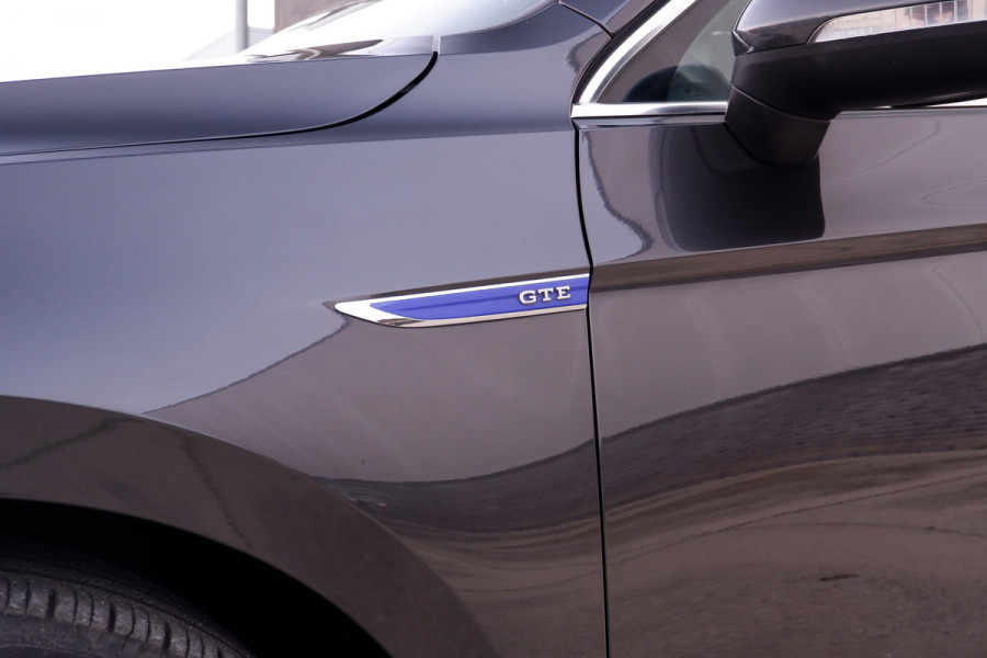 Volkswagen Passat Variant 1.4 TSI PHEV GTE Business | Pano | Elek. Trekhaak | Camera | Carplay | Navi | LED