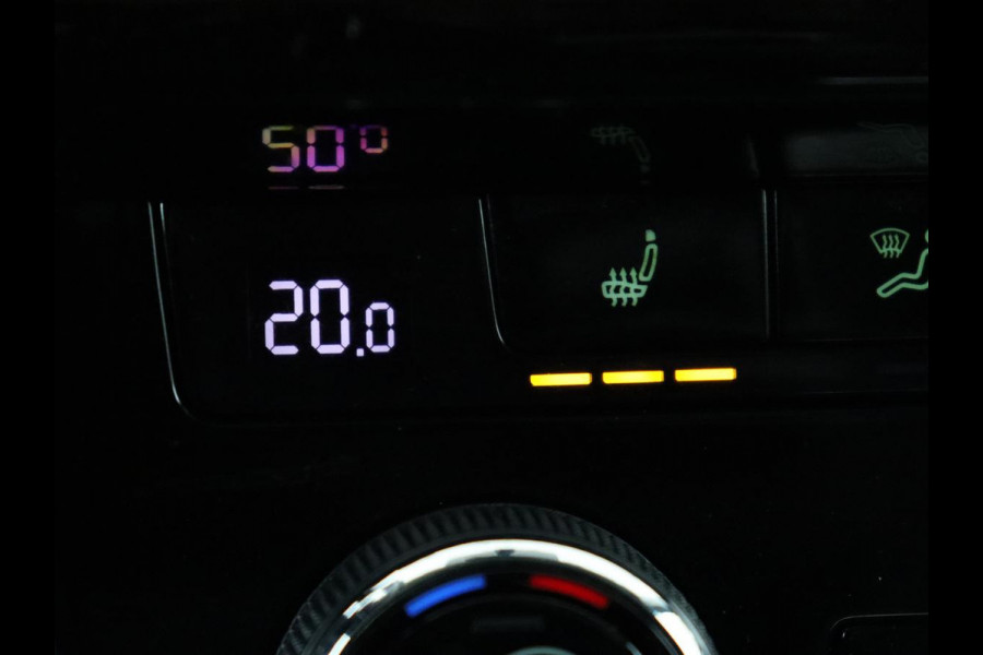 Škoda Octavia 1.0 TSI Ambition | Stoelverwarming | Trekhaak | Half leder | Carplay | Navigatie | DAB | Climate control | Cruise control | Parkeerhulp | Bluetooth