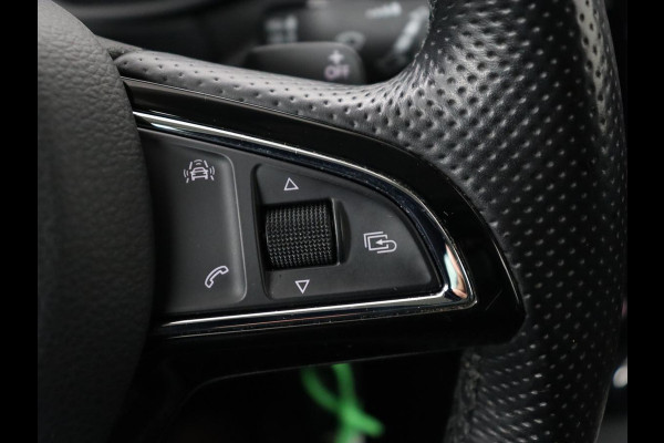 Škoda Octavia 1.0 TSI Ambition | Stoelverwarming | Trekhaak | Half leder | Carplay | Navigatie | DAB | Climate control | Cruise control | Parkeerhulp | Bluetooth