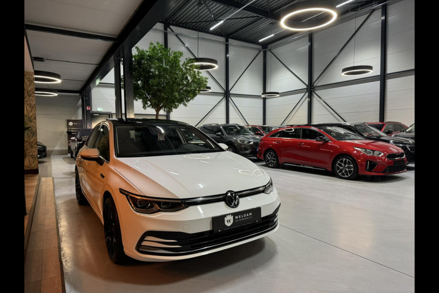 Volkswagen Golf 1.5 eTSI Style Garantie Pano Memory Massage Sfeer Carplay Camera Blindspot ACC Navi Clima IQ.Led IQ.Drive Rijklaar