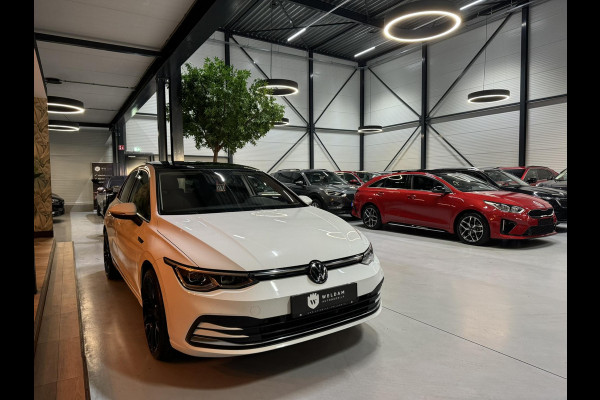 Volkswagen Golf 1.5 eTSI Style Garantie Pano Memory Massage Sfeer Carplay Camera Blindspot ACC Navi Clima IQ.Led IQ.Drive Rijklaar