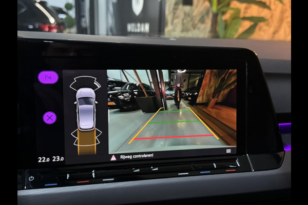 Volkswagen Golf 1.5 eTSI Style Garantie Pano Memory Massage Sfeer Carplay Camera Blindspot ACC Navi Clima IQ.Led IQ.Drive Rijklaar