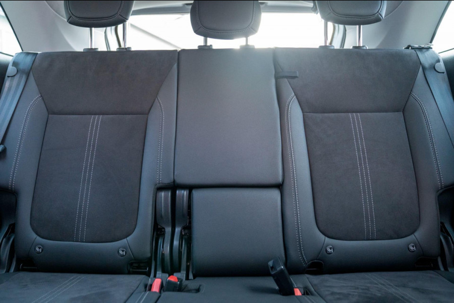 Opel Crossland 1.2 Turbo Ultimate|Prijs rijklaar incl. 12 mnd garantie| LMV Carplay/Android auto PDC Blindspot Camera