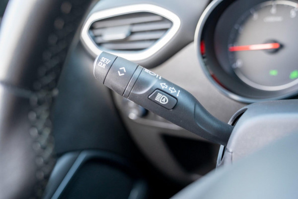 Opel Crossland 1.2 Turbo Ultimate|Prijs rijklaar incl. 12 mnd garantie| LMV Carplay/Android auto PDC Blindspot Camera