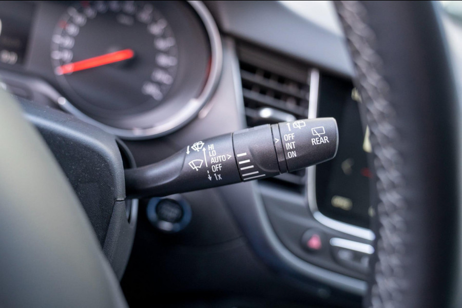 Opel Crossland 1.2 Turbo Ultimate|Prijs rijklaar incl. 12 mnd garantie| LMV Carplay/Android auto PDC Blindspot Camera