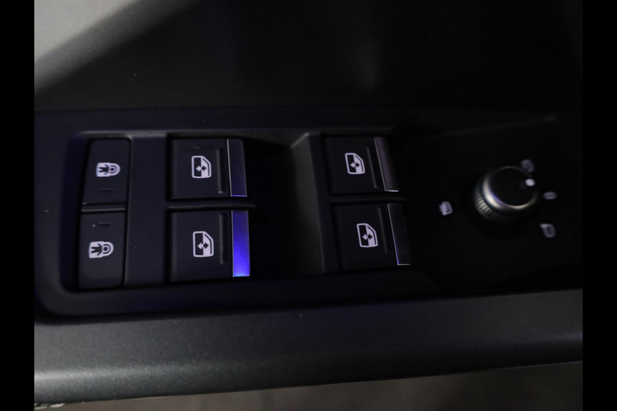 Audi Q3 Sportback 45 TFSI e S Edition 245 pk S-tronic | Navigatie | Parkeersensoren | Autom. airco | Cruise control | LED koplampen | S-Line |