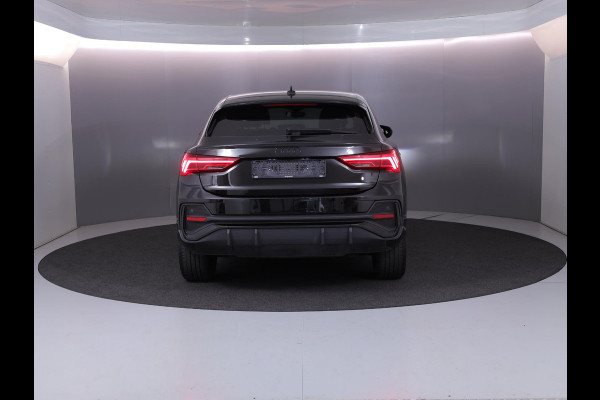 Audi Q3 Sportback 45 TFSI e S Edition 245 pk S-tronic | Navigatie | Parkeersensoren | Autom. airco | Cruise control | LED koplampen | S-Line |