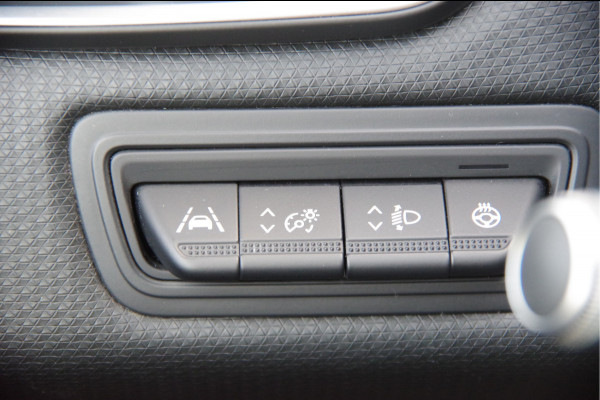 Renault Clio 1.3 TCe Initiale Paris 131PK AUT. LED, LEDER, KEYLESS, CAMERA, STOEL/STUURVERWARMING, NAVI, CRUISE, CLIMA