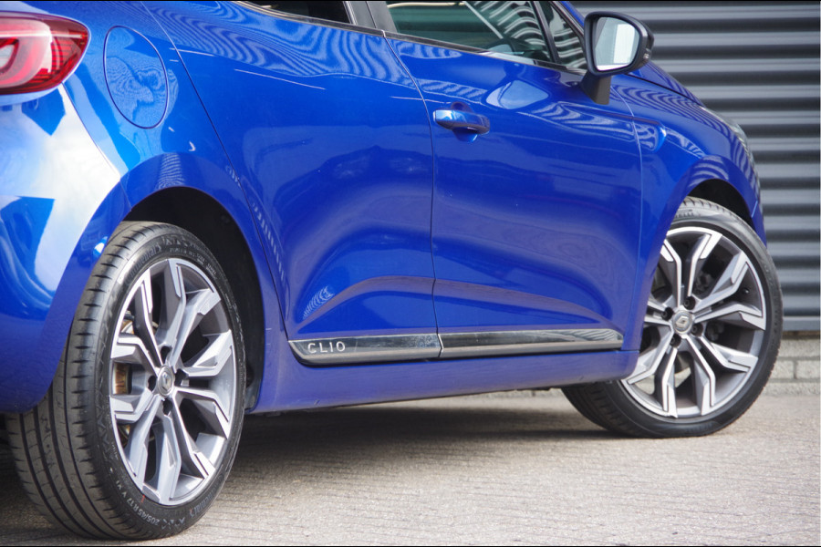 Renault Clio 1.3 TCe Initiale Paris 131PK AUT. LED, LEDER, KEYLESS, CAMERA, STOEL/STUURVERWARMING, NAVI, CRUISE, CLIMA