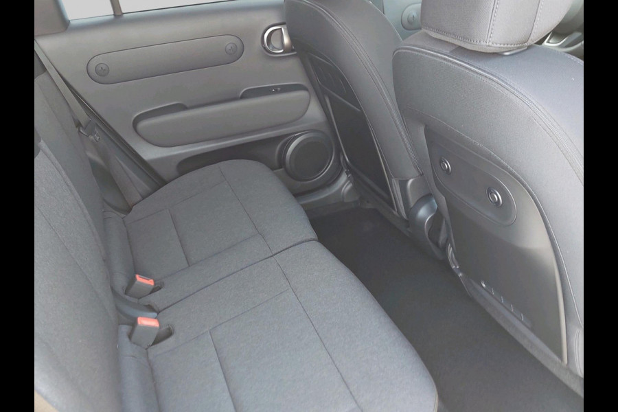 Hyundai Inster Evolve 49 kWh VAN: €31.085 VOOR: €27.585