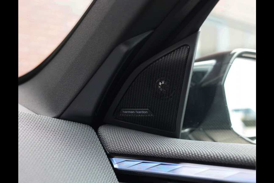 BMW X3 M50 xDrive | Trekhaak - Pano - IconicGlow