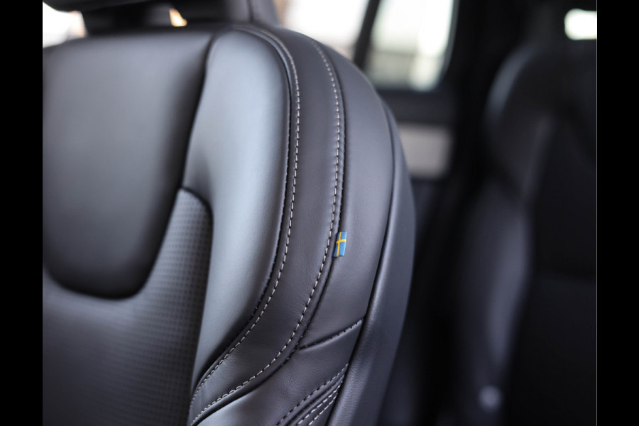Volvo XC90 T8 AWD Ultra Dark | Pano - Trekhaak - B&W